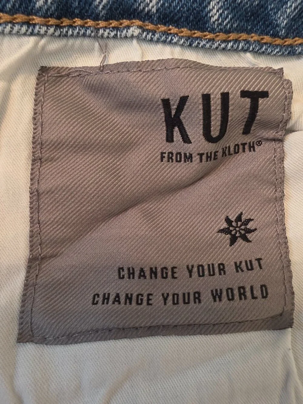 Kut From The Cloth Jane Washed Denim High Rise Women's Long Shorts, Size 2